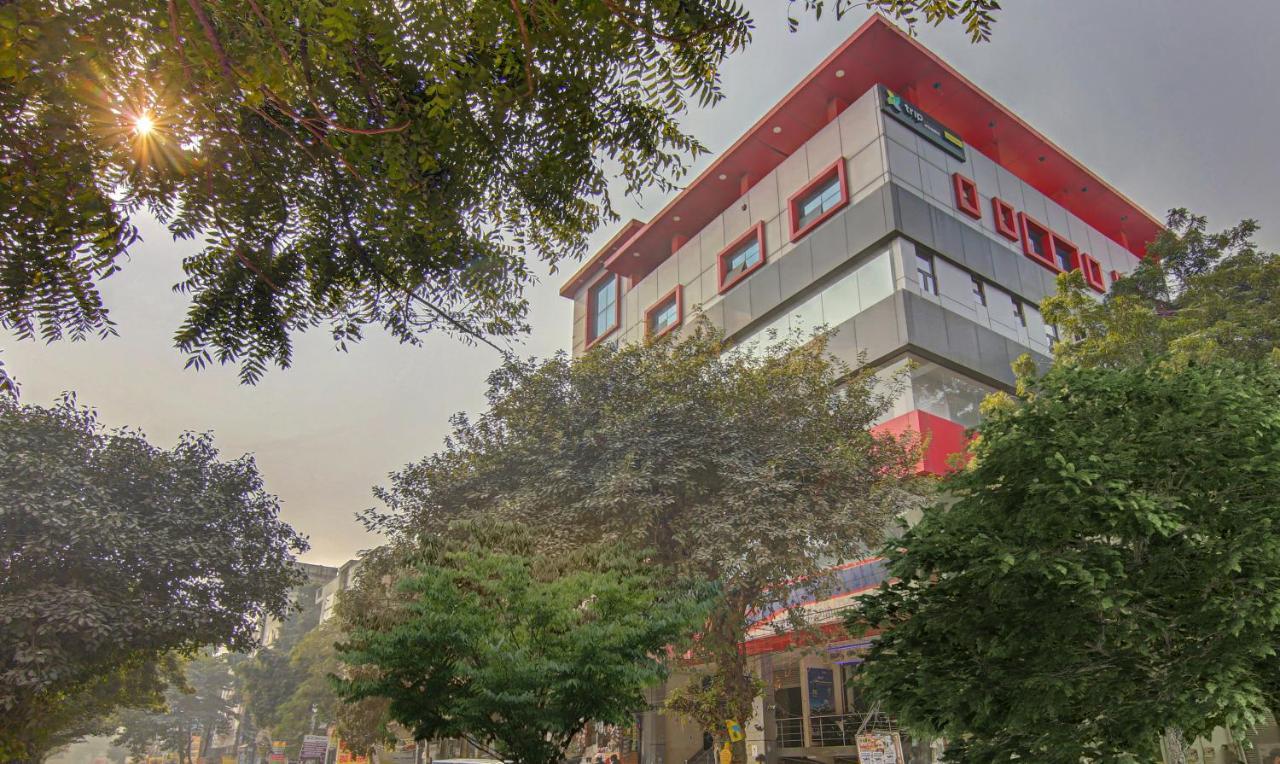 Treebo Tms Residency Hotel Nova Deli Exterior foto